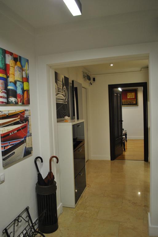 Mihail Cioranu Apartment Bukarest Exteriör bild