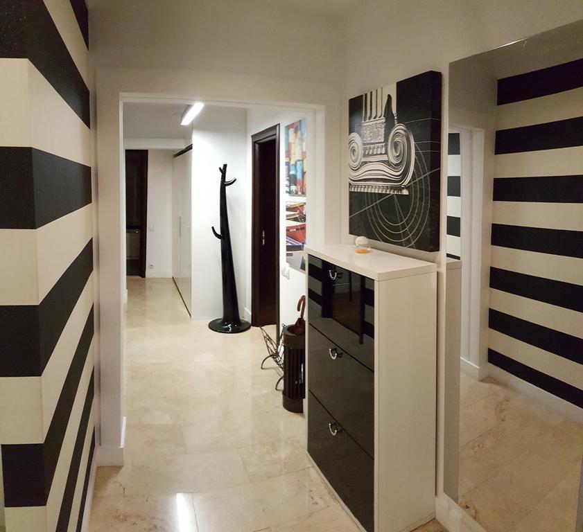 Mihail Cioranu Apartment Bukarest Exteriör bild
